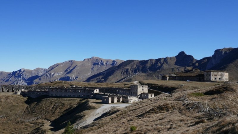 L'imposant Fort Central du Col de Tende