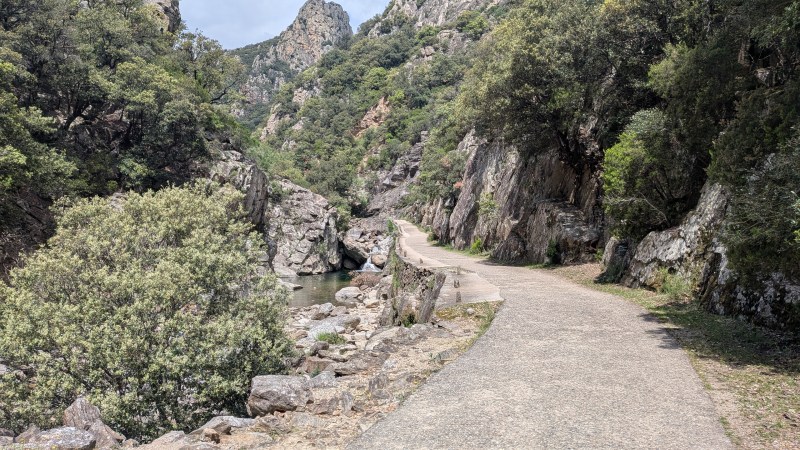 Montée dans les Gorges d'Héric