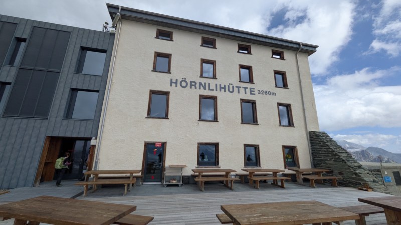Arrivée à Hörnlihütte, à 3.260 mètres