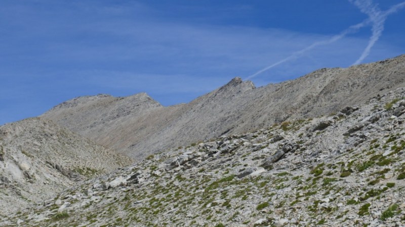 La crête du Cimet, le sommet étant à gauche